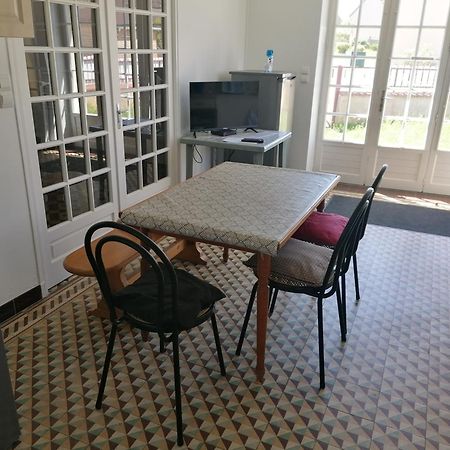 Petite Caravane Deux Places Saint-Corneille Екстер'єр фото