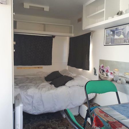 Petite Caravane Deux Places Saint-Corneille Екстер'єр фото